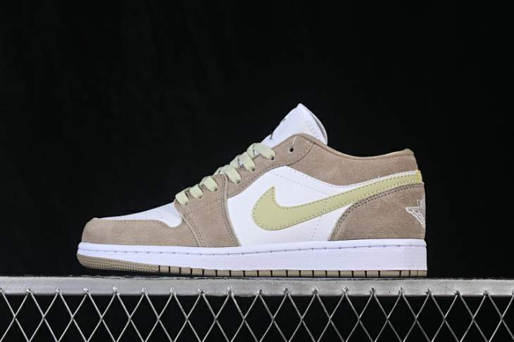 Picture of Air Jordan 1 LOW _SKUfw23182054682342395fw